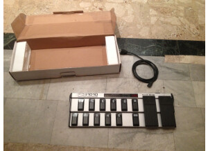 Behringer FCB1010 Midi Foot Controller (80700)