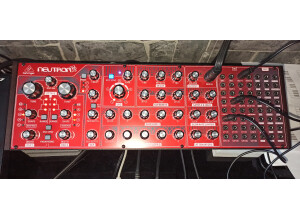 Behringer Neutron (77767)