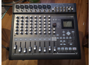 Korg D888