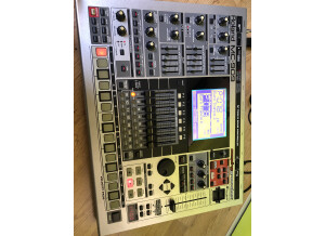 Roland MC-909 Sampling Groovebox (14191)