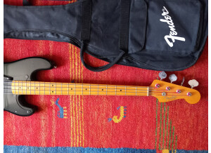 Fender PB-57