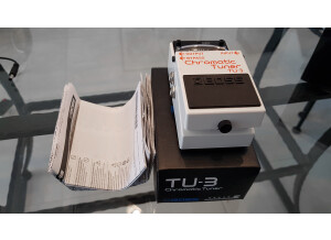 Boss TU-3 accordeur 2