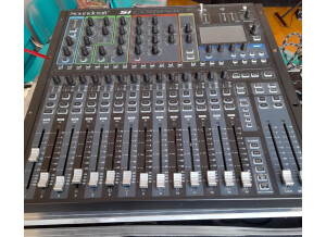 TABLE MIXAGE SOUNDCRAFT SI COMPACT 16 page 2