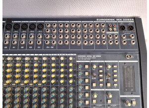 TABLE MIXAGE BEHRINGER EURODESK MX 3282 page 2