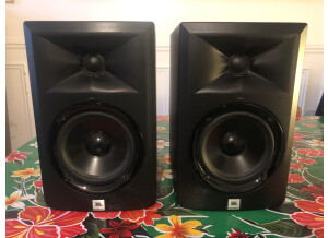 JBL LSR305 (1791)