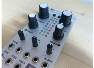 Mutable Instruments Plaits (32096)