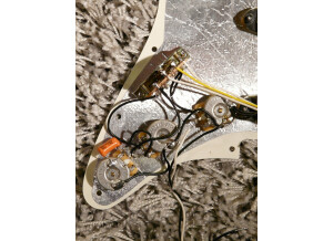 Fender Pickguard Strat Précablé, Electronique US