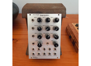 Benjo front