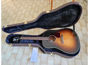 Gibson J-45 Standard (2019) (3)