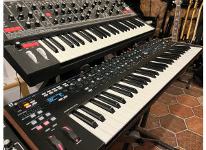 Novation Summit (22895)