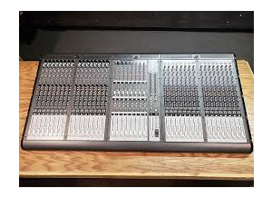 Console Mackie 32 8 2