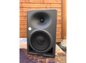 Neumann KH 150 face avant