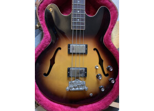 Gibson ES-335 Bass