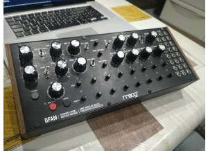 Moog Music DFAM (Drummer From Another Mother) (70579)