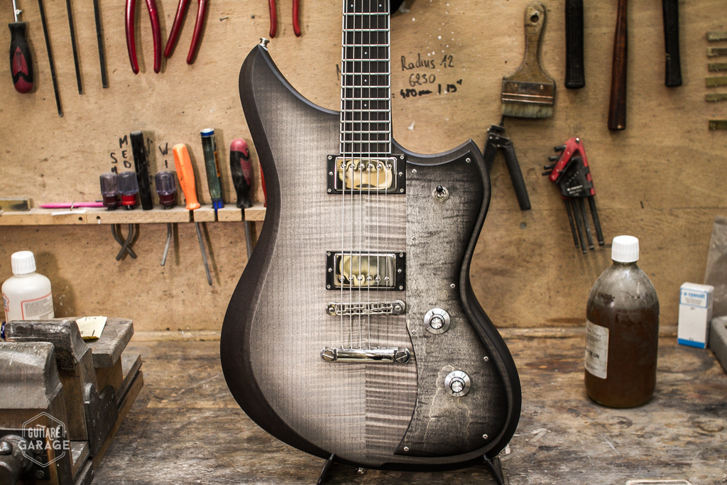 Dunable Guitars Yeti