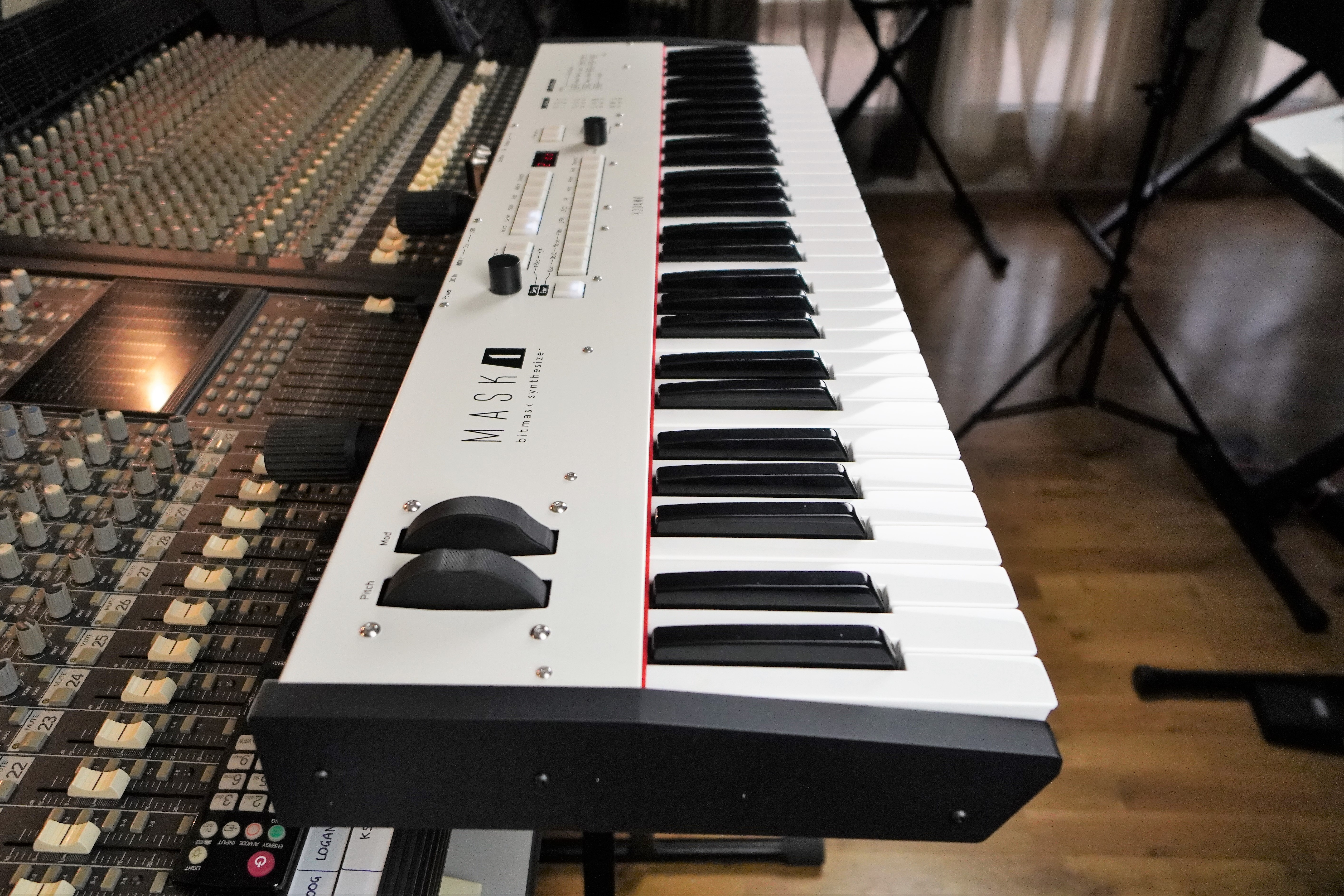 Mask1 2tof 07 c&ocirc;t&eacute; gauche