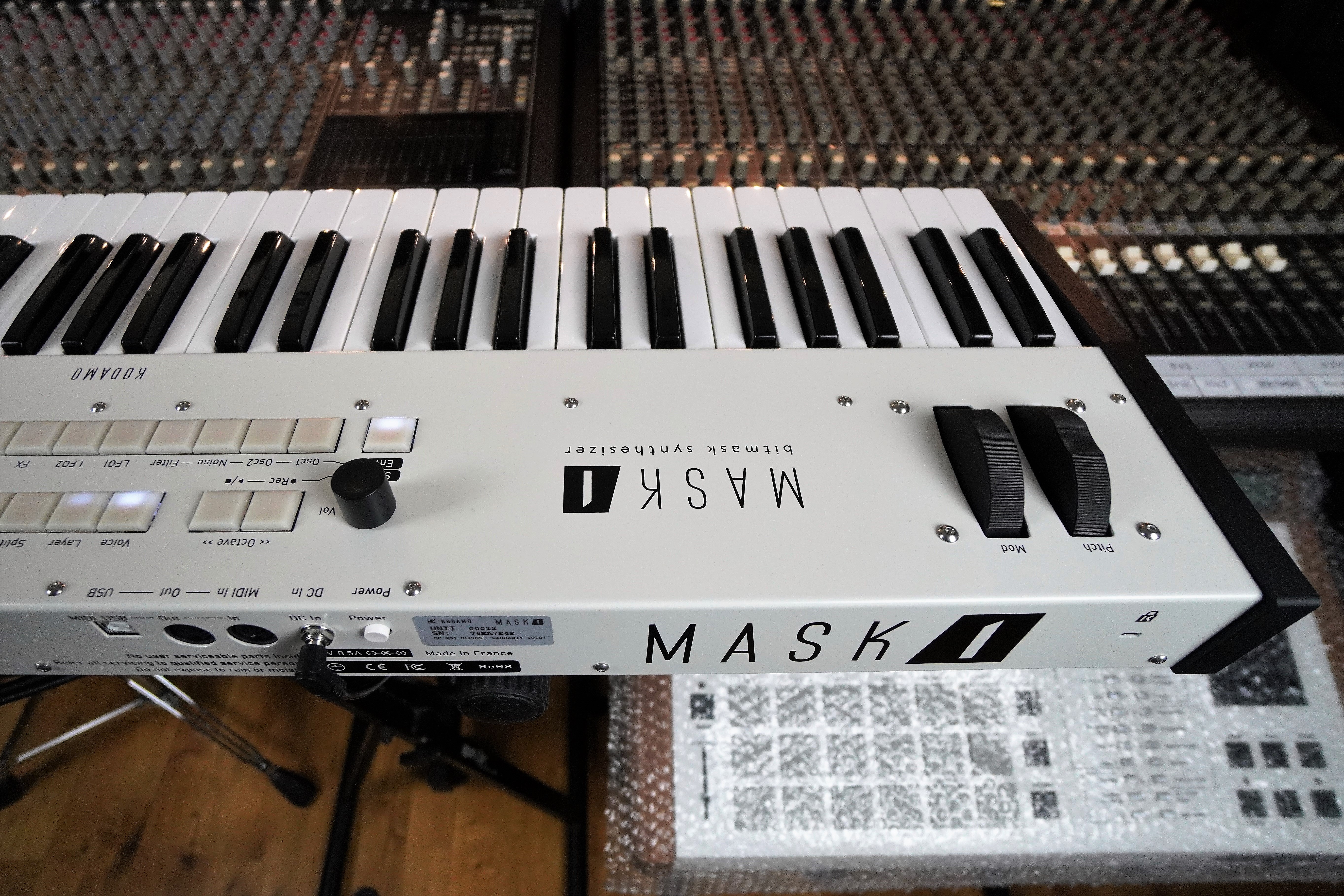 Mask1 2tof 19 arri&egrave;re zoom