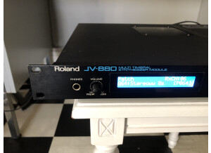 Roland JV-880 (33089)