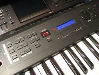 Yamaha MX49 Yamaha MX49