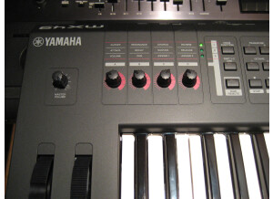 Yamaha MX49 (6062)
