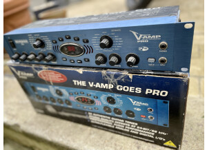 Behringer V-Amp Pro (44437)