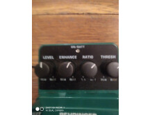 Behringer Bass Limiter Enhancer BLE100 (32697)
