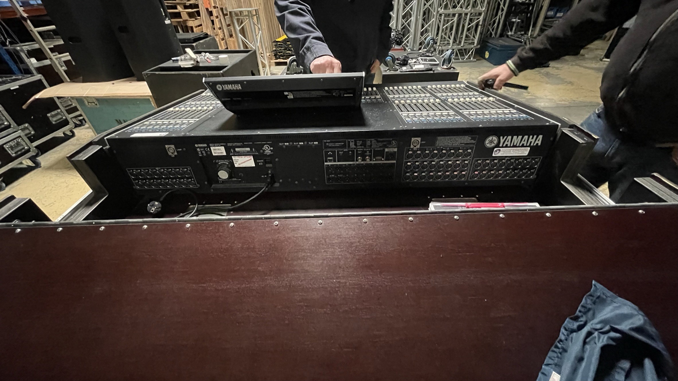 Vend M7CL - YAMAHA - AVEC FLIGHT-CASE