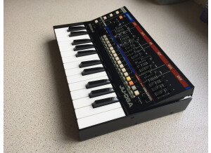 Roland JU-06A (37844)