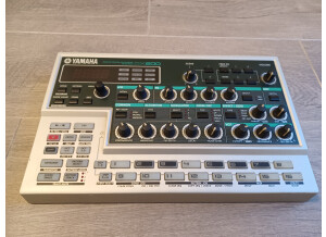 Yamaha DX200 (36872)