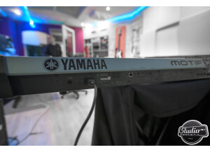 Yamaha Motif XS7 - 5