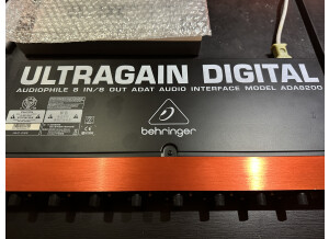 Behringer Ultragain Digital ADA8200 (38021)