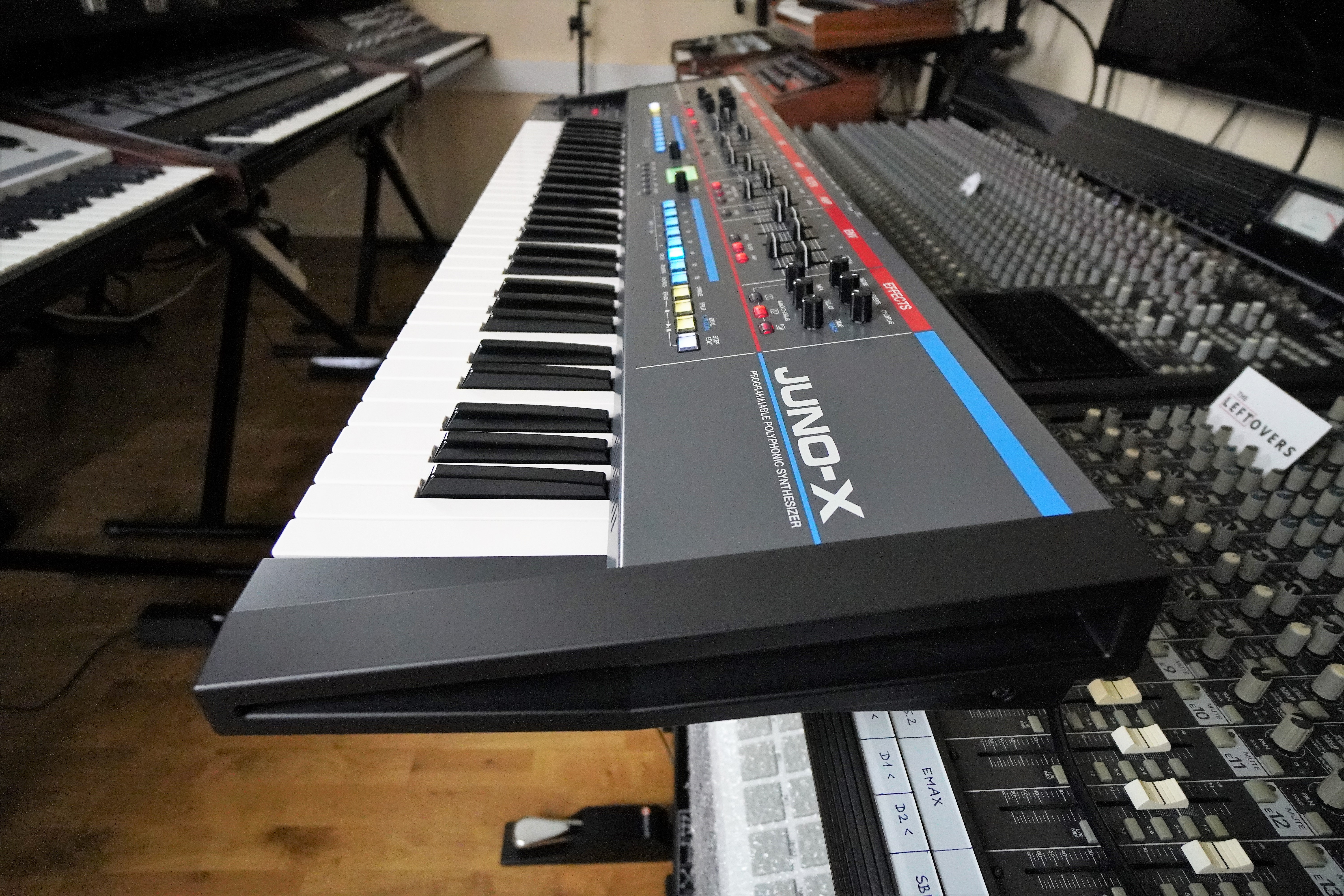 Juno-X 02tof 05 Flanc droit