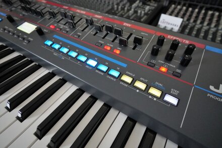 Juno-X 02tof 11 GP 34 droite Juno-X 02tof 11 GP 34 droite