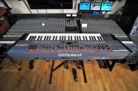 Juno-X 02tof 14 arrière haut Juno-X 02tof 14 arrière haut