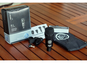 AKG Perception Live P4