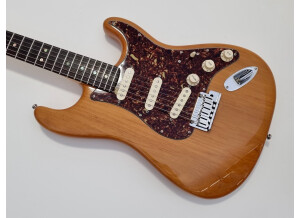 Fender American Deluxe Stratocaster [2003-2010] (94469)