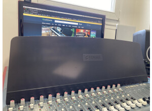 Yamaha P-90 (74384)
