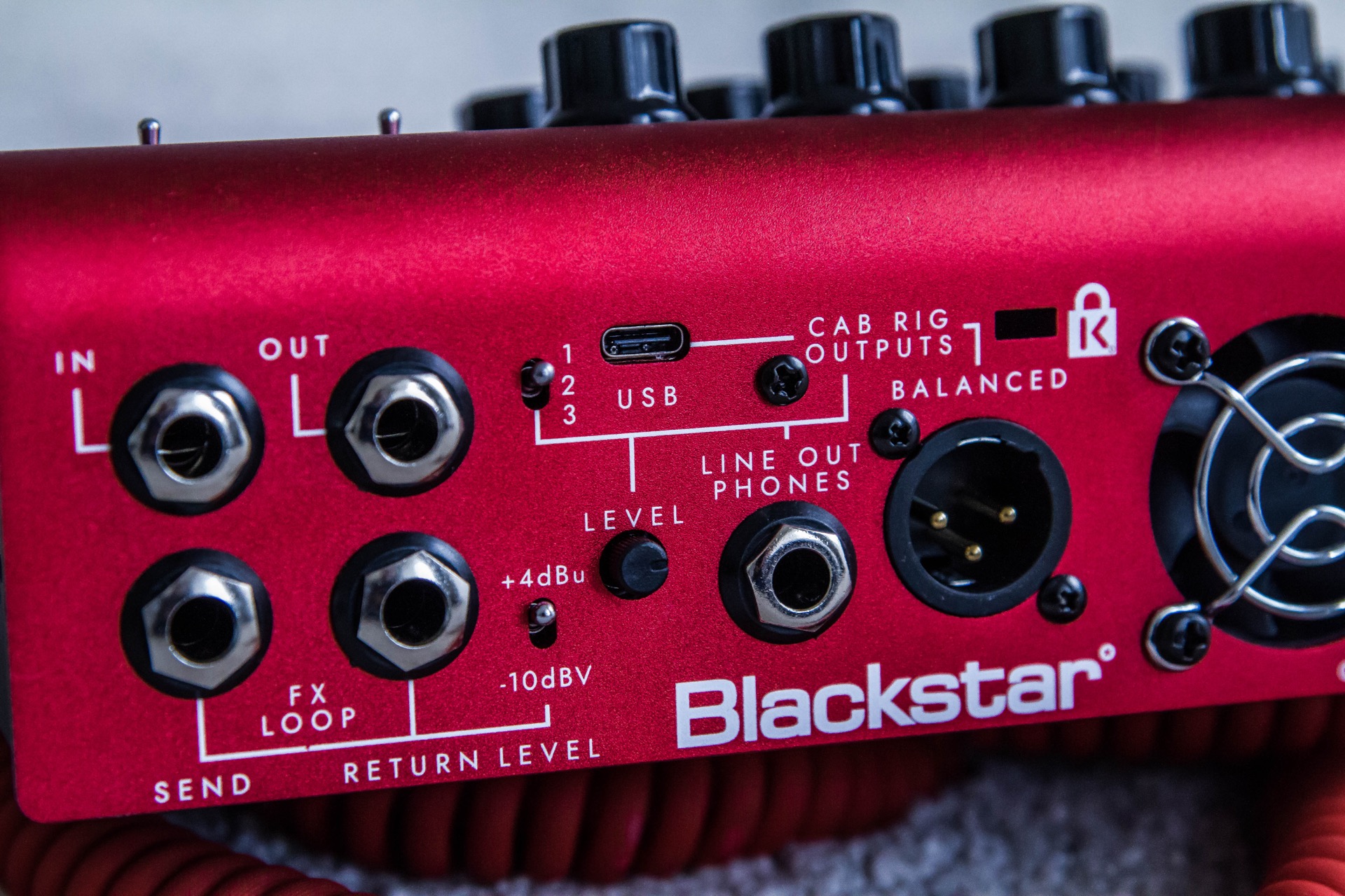 Amped2 panneau arri&egrave;re