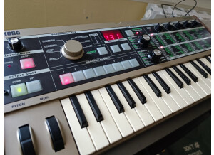 Korg microKORG (19381)