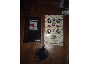 Moog Music MF-103 12-Stage Phaser (73952)