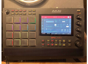 Akai Professional MPC Live II (6291)