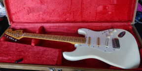 Vends Fender Stratoscaster MIJ 1984 - 1987