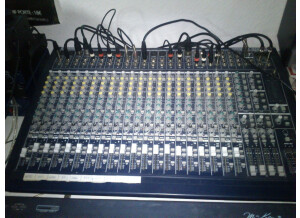 Behringer MX2442