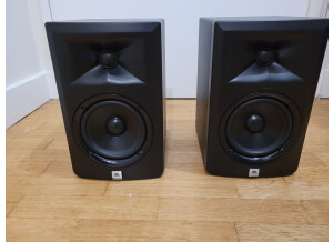 JBL LSR305 (3533)
