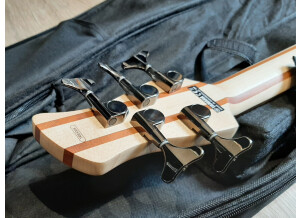 Yamaha TRBX305 (37570)