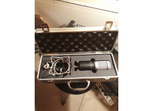 The T.bone SC1100 (66755)