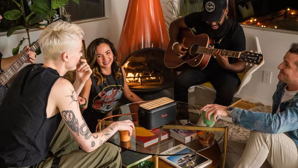 Fender RIFF : RIFFLIFESTYLE2