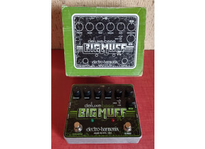 Electro-Harmonix Deluxe Bass Big Muff Pi (22345)