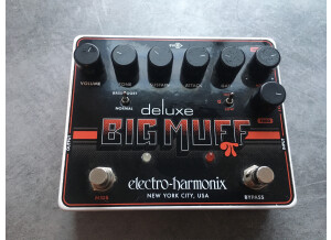 Electro-Harmonix Deluxe Big Muff Pi (27035)