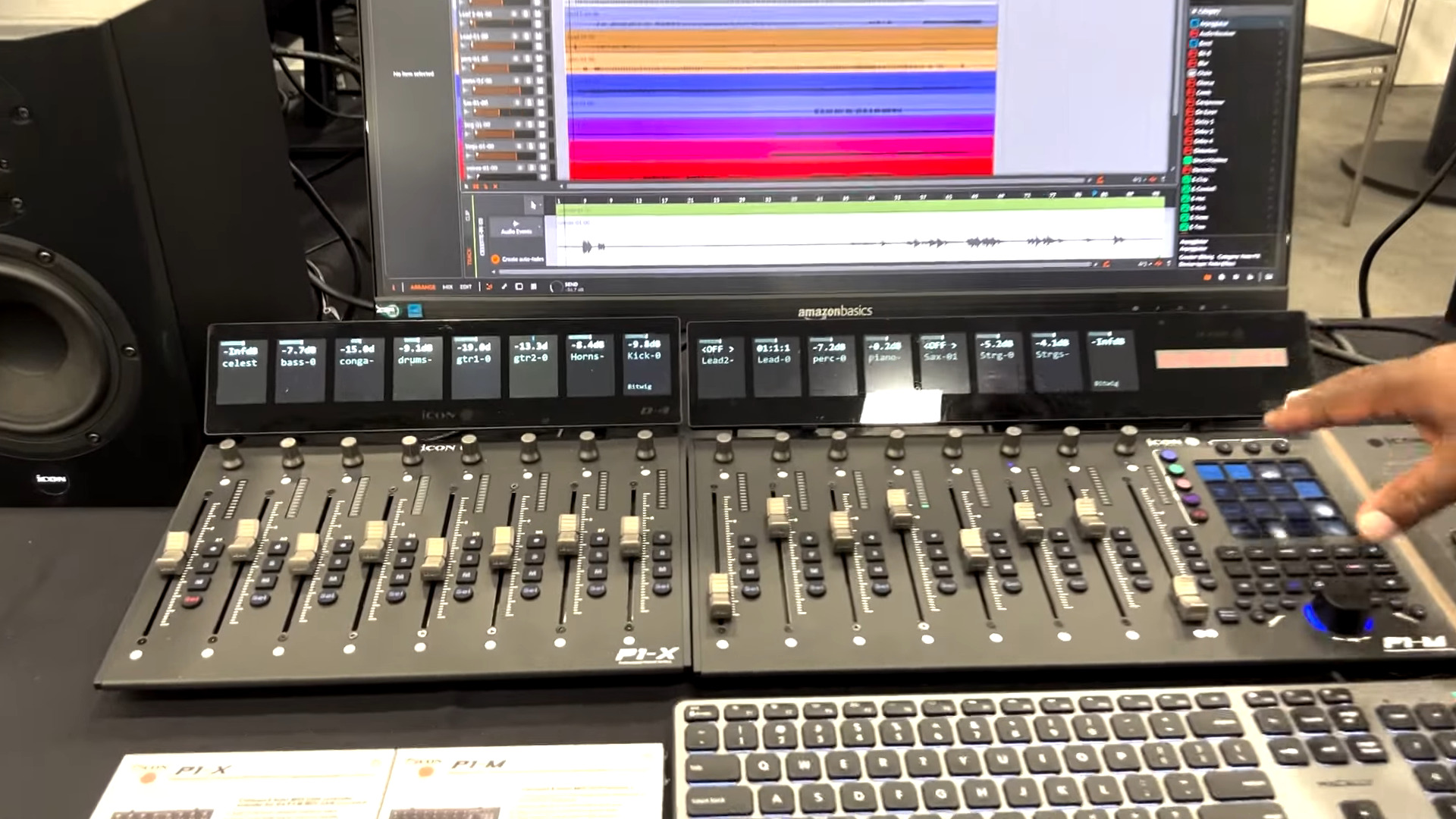 iCon P1-M : P1-M et P1-X